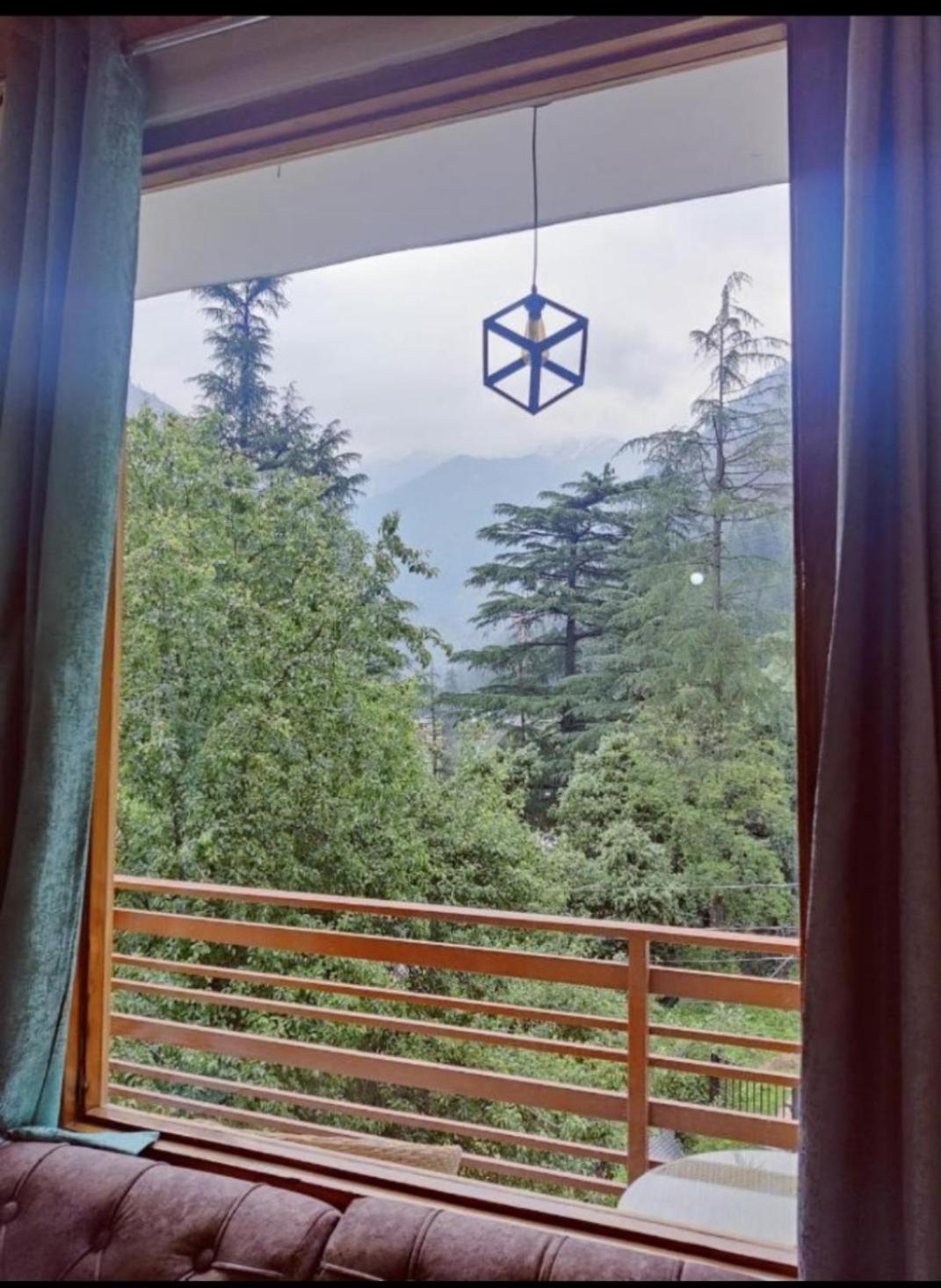 Delight Homestay Kasol Exteriör bild