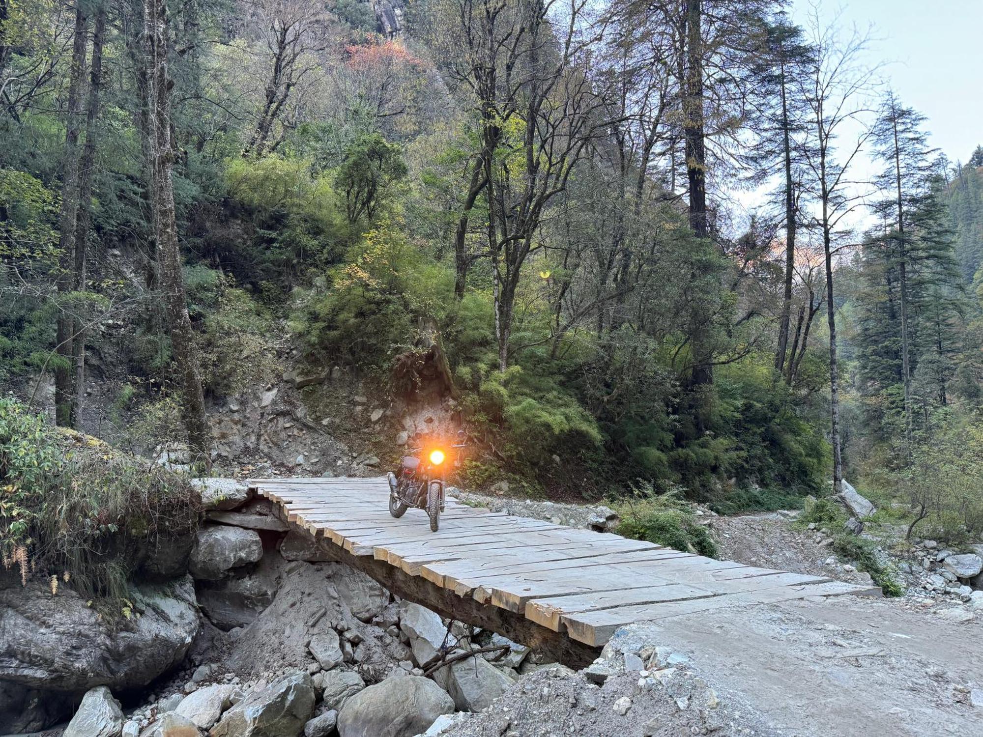 Delight Homestay Kasol Exteriör bild